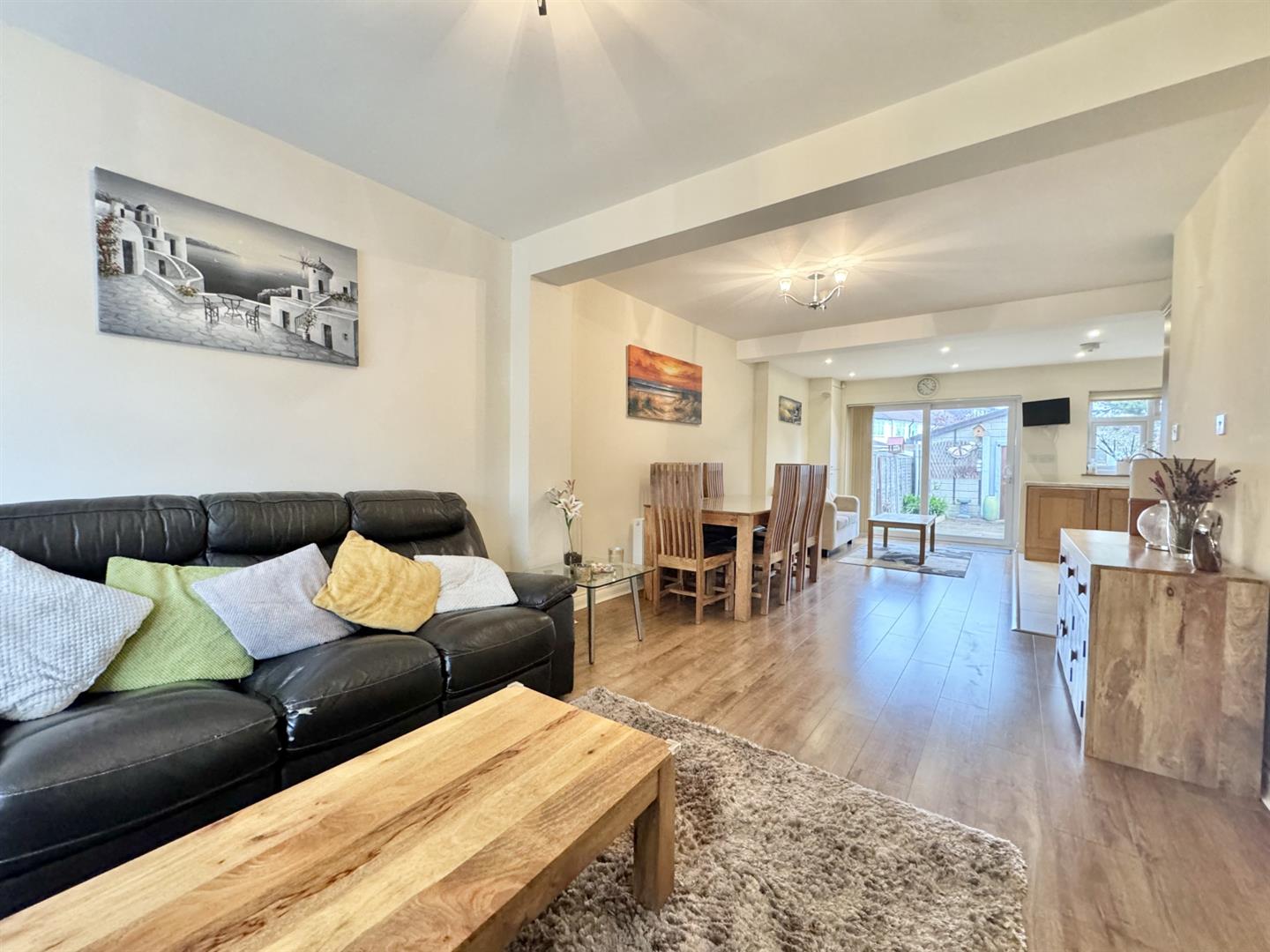New Park Avenue, Palmers Green